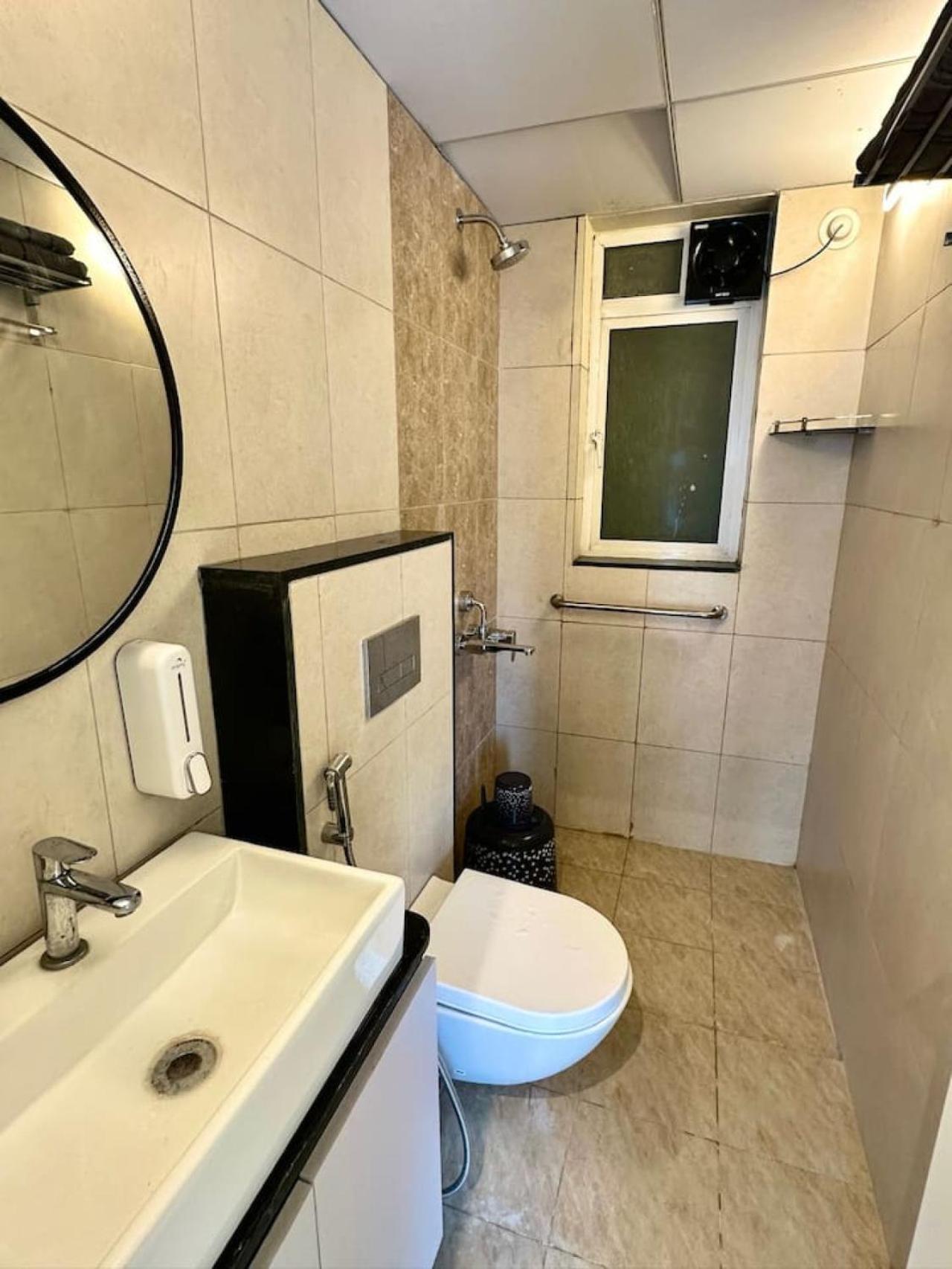 Apartment Pelican 2bhk Modern Ac Flat On Baner Road Pune