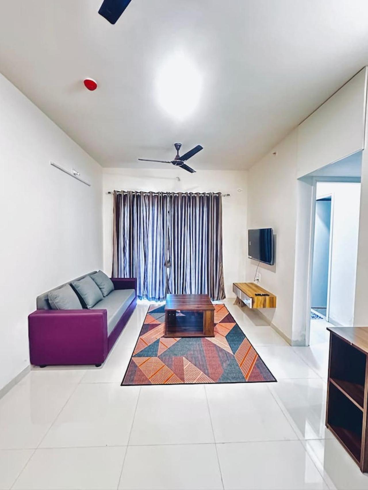Pelican 2bhk Modern Ac Flat On Baner Road Apartment *