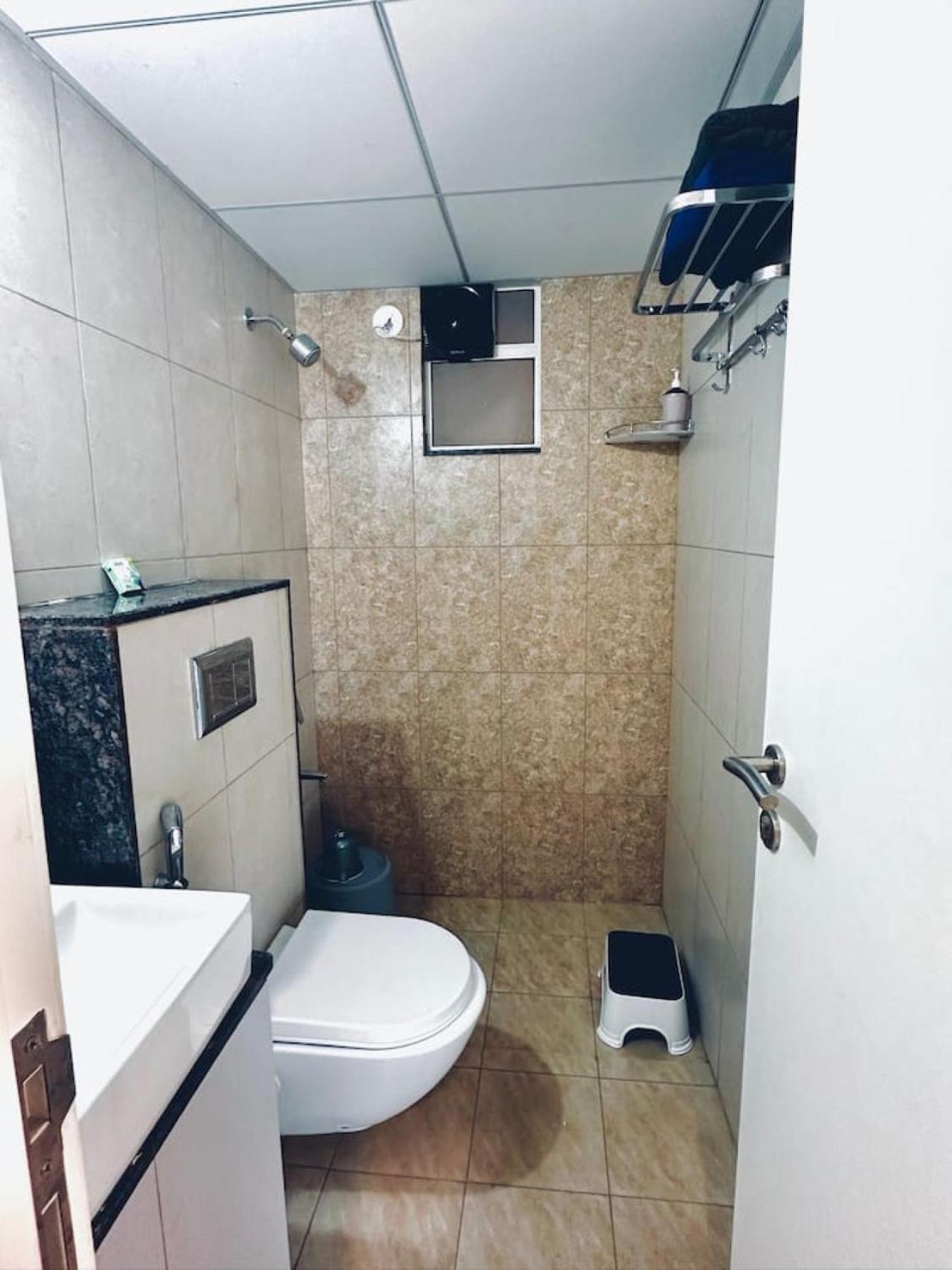 Apartment Pelican 2bhk Modern Ac Flat On Baner Road *